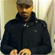 Laureato in Economia, ma con la passione per la filosofia dai tempi del liceo