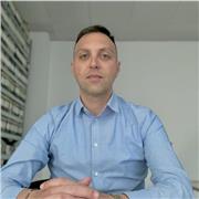 Docente e professionista della comunicazione con esperienza come tutor scolastico (istituto Gobetti Marchesini di Torono) impartisce lezioni private per aiuto compiti