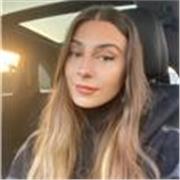 Profesora de filosofía, apta para bachillerato y selectividad.