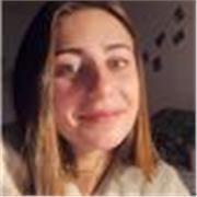 Soy una persona extrovertida, simpática y muy comprometida con las actividades que me propongo. He tenido trato con diferentes tipos de personas debido a la realización de una gran diversidad de voluntariados. Estudio psicología y Logopedia por las mañana