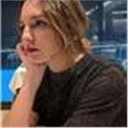 Sono una giovane architetta e studentessa, empatica ed appassionata.