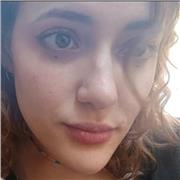 Étudiante, je donne des cours collège toutes matières pour développer ma pédagogie et découvrir l’enseignement.