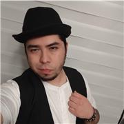 Profesor de batería, dicta clases a niños de todas las edades