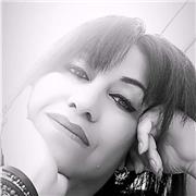 Laureata in lettere impartisce lezioni a ragazzi medie e superiori, italiano, storia, aiuto compiti.