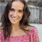 I am a native English speaker with 2 years tutoring experience. I studied foreign languages at university so I know helpful tips!