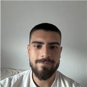 Estudiante de ingeniería aeroespacial, puedo impartir clases de física de nivel de ESO y bachillerato. 13,29 EBAU (10 física)