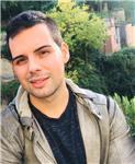 Especializado en asignaturas de ade, economía y estadística