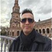 Profesor de Matemáticas de todos los niveles de enseñanza.