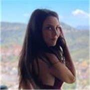 Profesora de castellano apta para todas las edades y niveles.