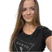 Soy una persona paciente y dinámica. Me enfoco en canguros, actividades de monitora y speaking de inglés.
