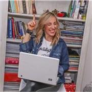 Profesora de Inglés especializada en INGLÉS DE NEGOCIOS con mas de 25 años de experiencia trabajando en empresas multinacionales.