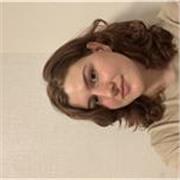 Se posso aiutare con i compiti o con esercitazioni nel parlato contattami pure! Sono pronta a darti una mano