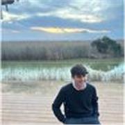 Estudiante de ingenieria civil con casi un año de experienca dandi clases particulares a niños de diferentes edades.