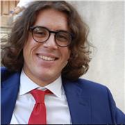 Dottore in scienze politiche offre ripetizioni di letteratura italiana