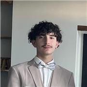 Diplômé du baccalauréat en série général avec les spécialités sciences économiques et sociales et histoire géographie géopolitique