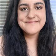 Patient, creative English tutor helping learners speak confidently and communicate naturally.