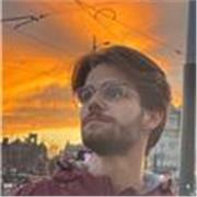 Se ti serve una persona che ti segua nello studio e nei compiti, sono qui per te!