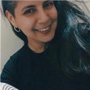 Profesora de yoga imparte clases particulares