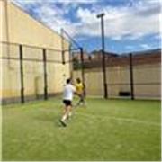 Profesor de pádel apto para todas las edades y niveles