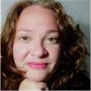 Médica Argentina español imparte clases on line para profesionales médicos para práctica avanzadas