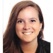 Ragazza diplomata con il massimo dei voti e con attestati di frequenza e merito per vari corsi extra curriculari e con esperienza nel mondo delle lezioni private offre lezioni per ragazzi di tutte le età, in materia di italiano, inglese e francese, arte,