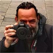 Fotografo professionista esperto dall'analogico al digitale offre lezioni tecniche e teoriche personalizzate online. 