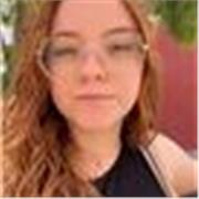 Profesora de dibujo apto para todas las edades. 
Profesora de clases particulares para primaria. 