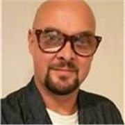 Are you looking to improve your English? I make English learning easier, more enjoyable, and way less stressful.