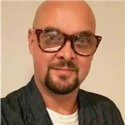 Are you looking to improve your English? I make English learning easier, more enjoyable, and way less stressful.