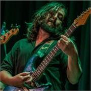 CLASES PERSONALIZADAS DE GUITARRA Y BAJO