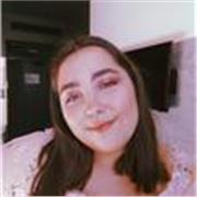 Traductora e intérprete en las lenguas de Inglés/Francés y actualmente cursando el Máster de Profesorado de Lenguas Extranjeras.