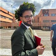 Laureato offre supporto per aiuto compiti a studenti di asilo, elementari e medie