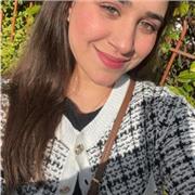English tutor providing customised lessons