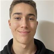 Joven con título B2 de inglés en Cambridge. Doy clases principalmente a Primaria e Infantil, pero no me cierro a otras ofertas.
