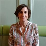 Profesora titulada con certificado TESOL tras completar curso CELTA en la International House de Londres.