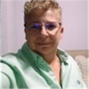 Tengo el título de puericultura y educación infantil. Podría ayudar a los más pequeños a aprender con sus primeros aprendizaje.