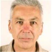 Journaliste et écrivain, donne des cours de français sur Rodez et alentour