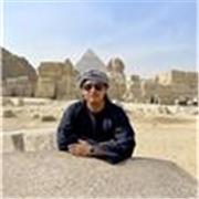 Profesor nativo de español con clases dinámicas y personalizadas. Aprende a comunicarte con confianza desde el primer día.