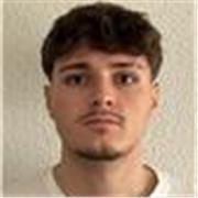 Profesor licenciado en Primaria con Educación Física con ganas de usar el deporte como medio de enseñanza 