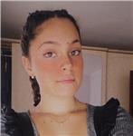 Diplomata in servizi socio-sanitari, insegno a scuola elementare / media