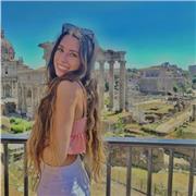 Estudiante de grado, interesada en ayudar. Tengo Bachillerato y la Eso con buenas notas y estuve un año en EEUU