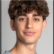 Soy actualmente estudiante de ingeniería civil y me ofrezco a ser profesor de matemáticas, física y química .