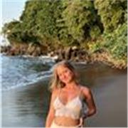 Je donne des cours particuliers en ligne, chez l’élève ou chez moi d’anglais et espagnol.