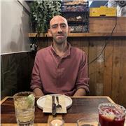 Italian tutor. Happy to teach anyone. I lived in uk from 2016