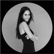 I’m a native Turkish speaker with experience in influencer marketing, yoga, and wellness.