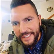 Profesor de Educación Física, con grado académico de licencia en educación. Mis clases son de acondicionamiento físico idealmente a personas de entre 40 a 85 años. Abordando distintas perspectivas que van desde la perdida de peso hasta el fortalecimiento