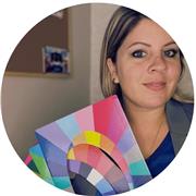 Lingua inglese a bambini e ragazzi che studiano