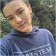 English tutor providing online lessons for students of all ages