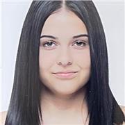 Profesora de inglés para niños y niñas de primaria.