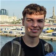 Diplomato al Liceo Scientifico Galileo Ferraris e mi sto laureando in Scienze dei Beni Culturali